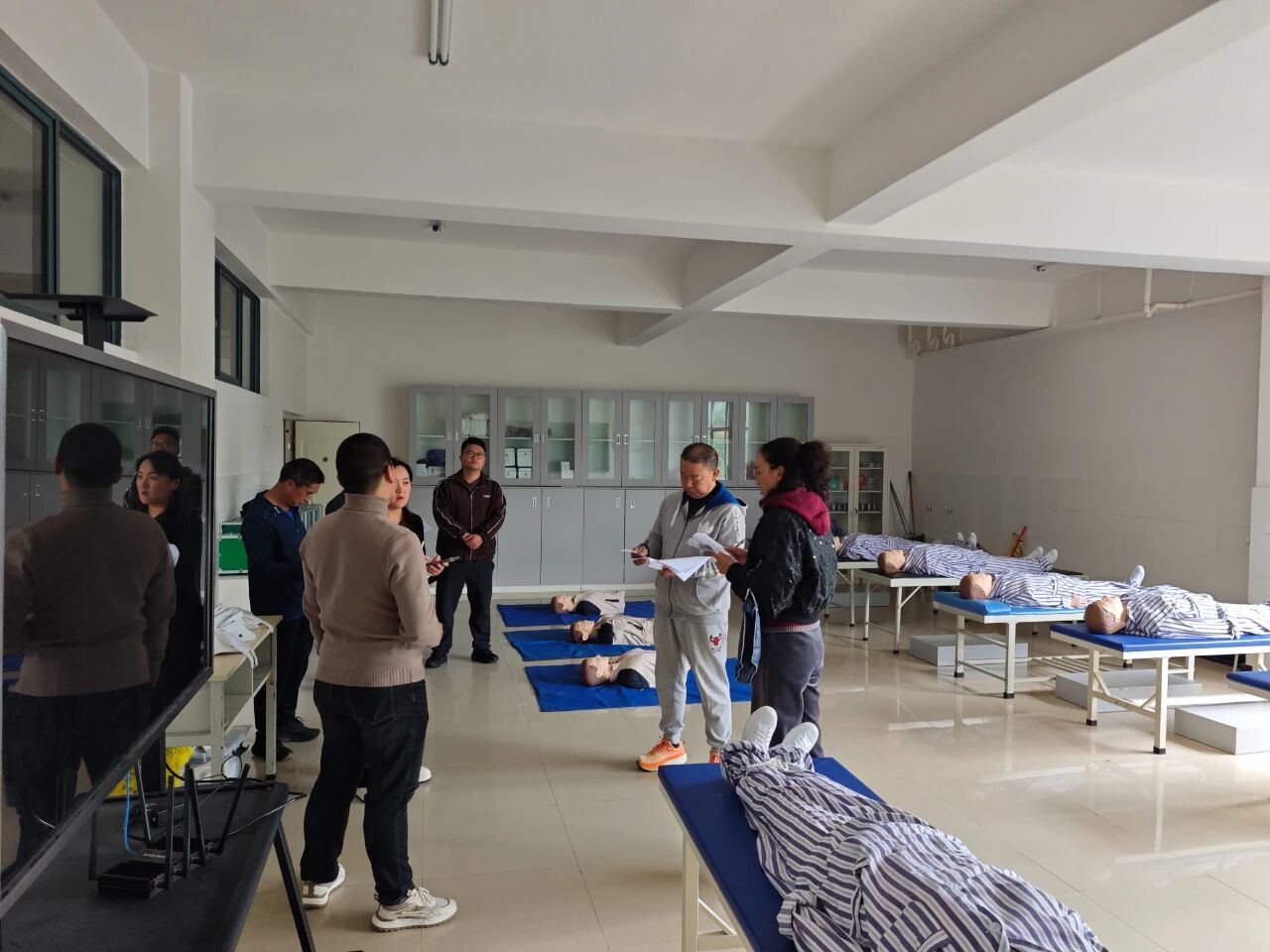 1762742045865016991.jpg 104fb03d9cefcb5e2385a099b25a5427.jpg